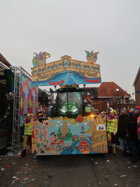 Fruhshoppen Agelo & optocht Oldenzaal