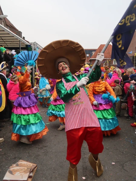 Fruhshoppen Agelo & optocht Oldenzaal