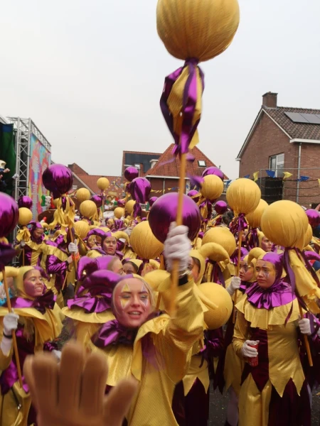 Fruhshoppen Agelo & optocht Oldenzaal