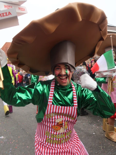 Fruhshoppen Agelo & optocht Oldenzaal