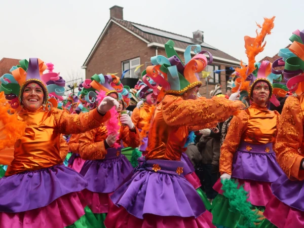 Fruhshoppen Agelo & optocht Oldenzaal