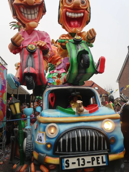 Fruhshoppen Agelo & optocht Oldenzaal