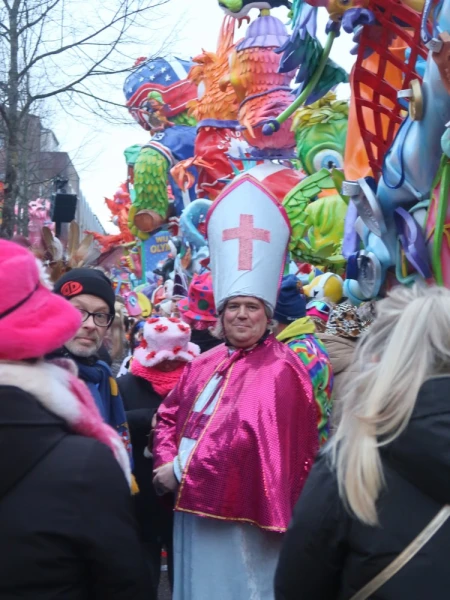 Fruhshoppen Agelo & optocht Oldenzaal