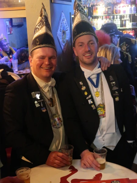 Fruhshoppen Agelo & optocht Oldenzaal